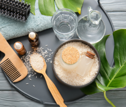Dúsabb és hosszabb hajat ígér ez az egyszerű házi beauty-trükk, amire nők milliói esküsznek